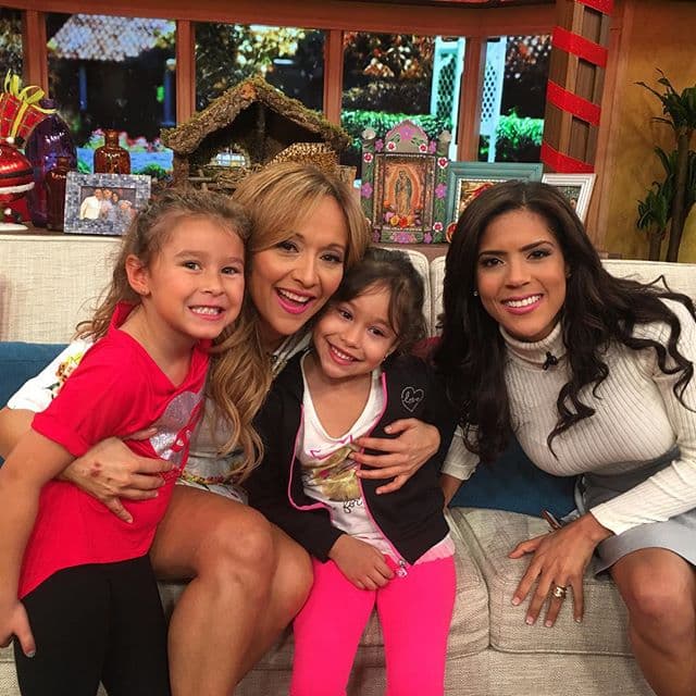 ¡Nos divertimos mucho con los pequeños en casita! (6 de enero, 2016).