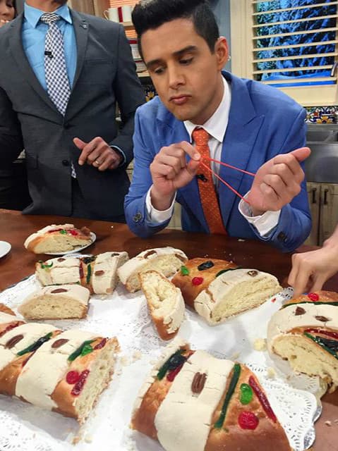 ¿Podrá resistirse? Ale tiene mucha fuerza de voluntad. (6 de enero, 2016).