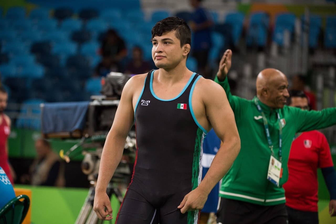 Plata y bronce para México en la lucha grecorromana