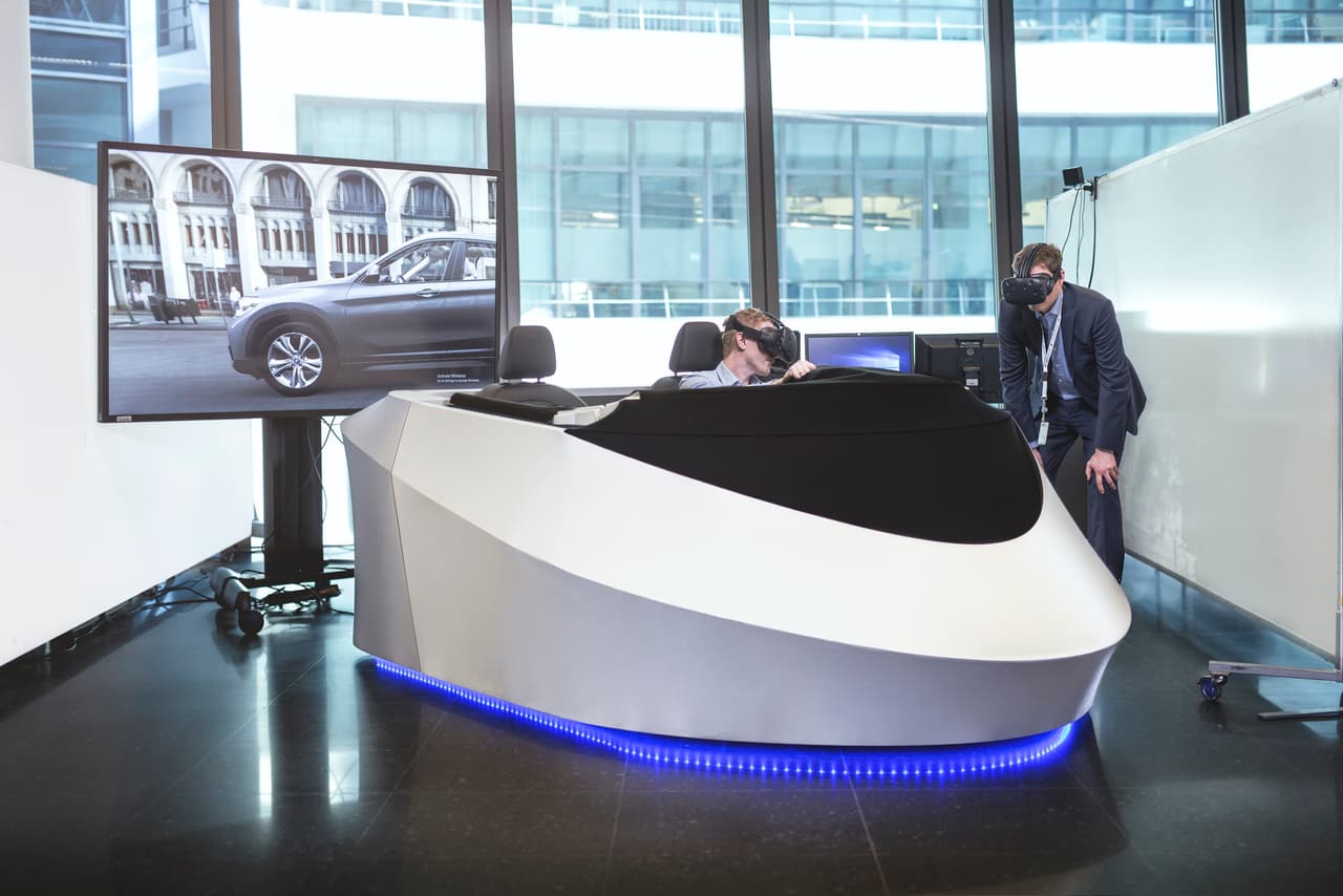 HTC VIve también será útil para emular el comportamiento de los vehículos en escenarios urbanos virtuales