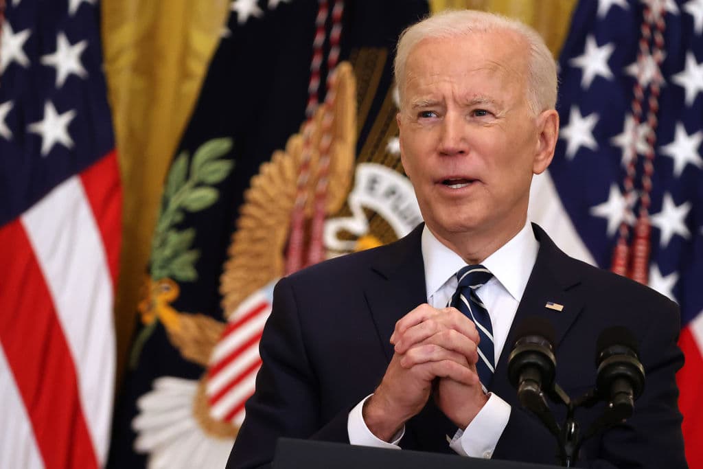 Biden dice que planea buscar la reelección en 2024, pero no lo da como un hecho