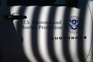 Ocho datos que convierten en casi imposible la deportación masiva propuesta por Trump