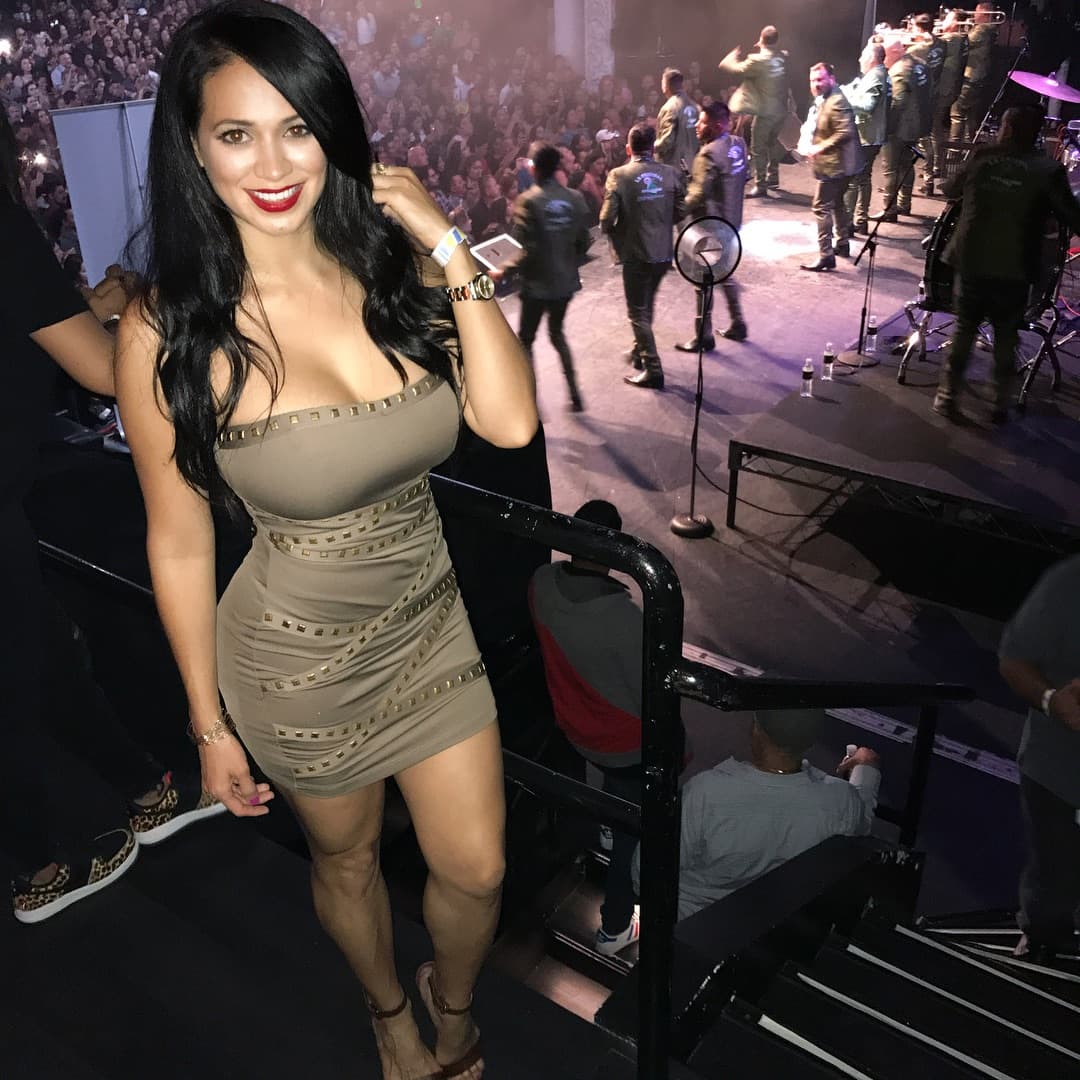 <b>Carlita</b> es signo 'libra' y dicen que entre sus características está el encanto, la elegancia y buen gusto, lo que se refleja completamente en ella.