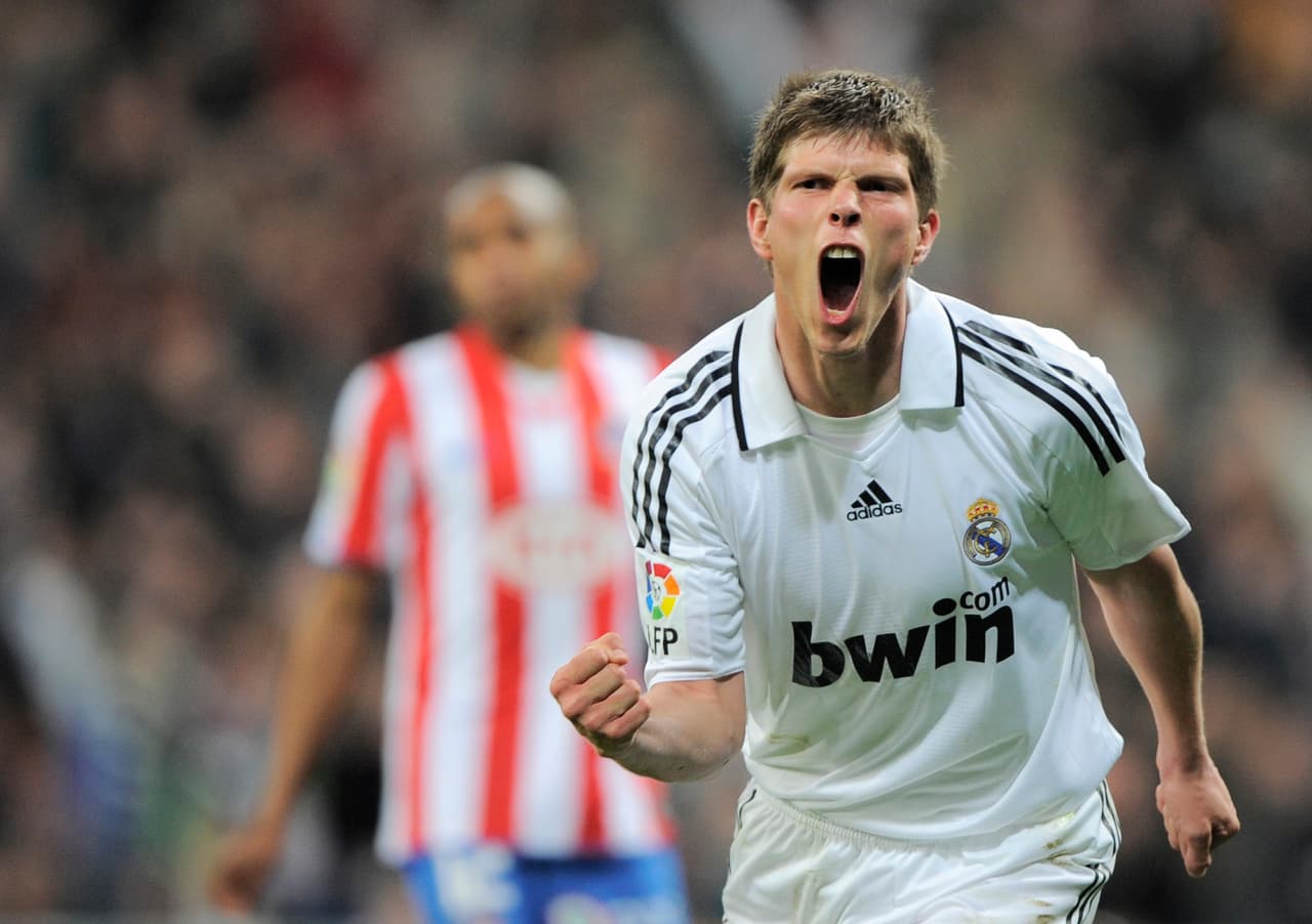Klaas-Jan Huntelaar llegó al Madrid tras ser goleador probado en Holanda con el Ajax, pero solo estuvo una temporada con apenas ocho goles. Tras brillar en Alemania con el Schalke, ha decidido volver al equipo de Ámsterdam.