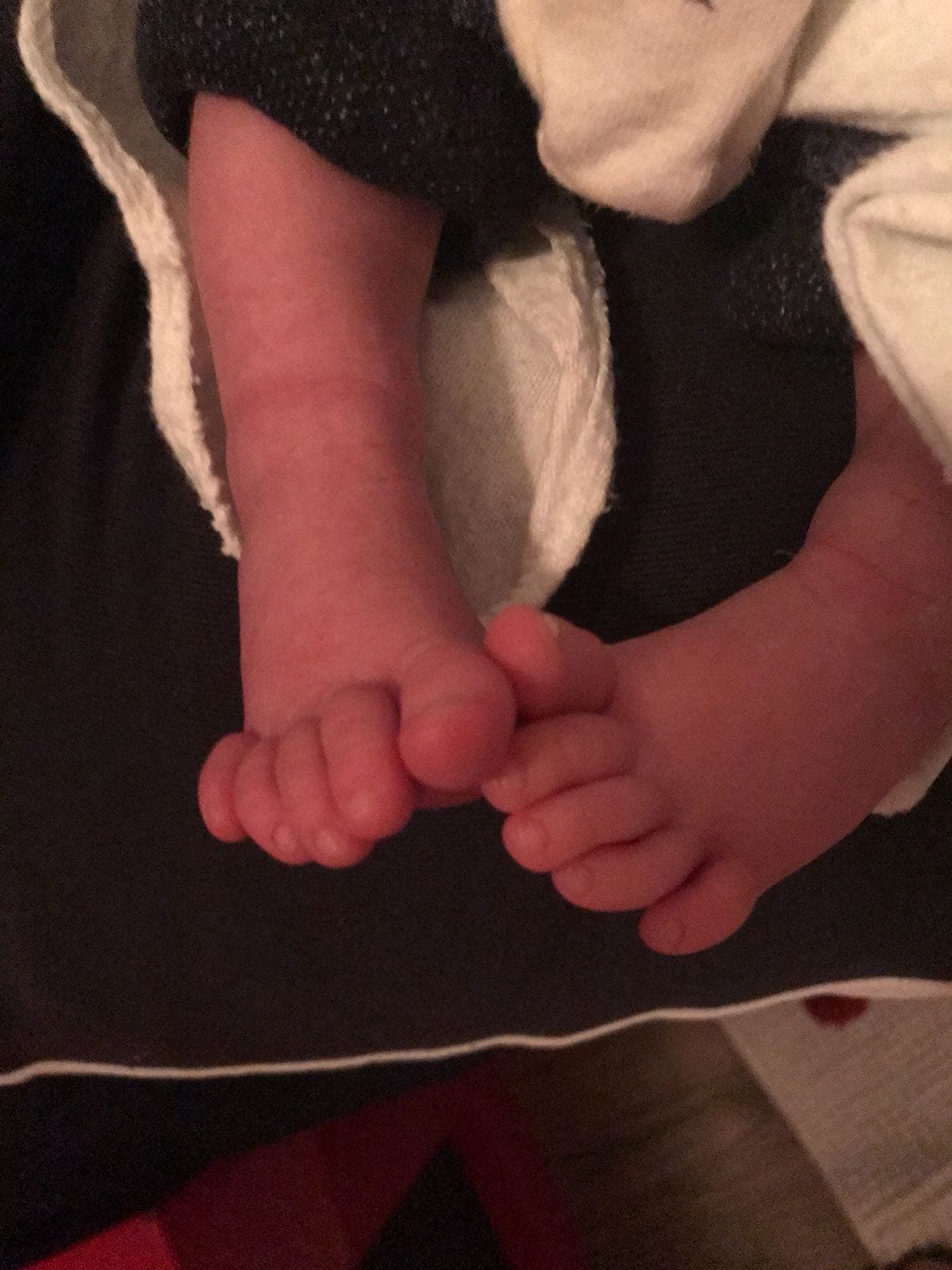 En Despierta América, Alan Tacher compartió las primeras fotografías que tomó después de su nacimiento.