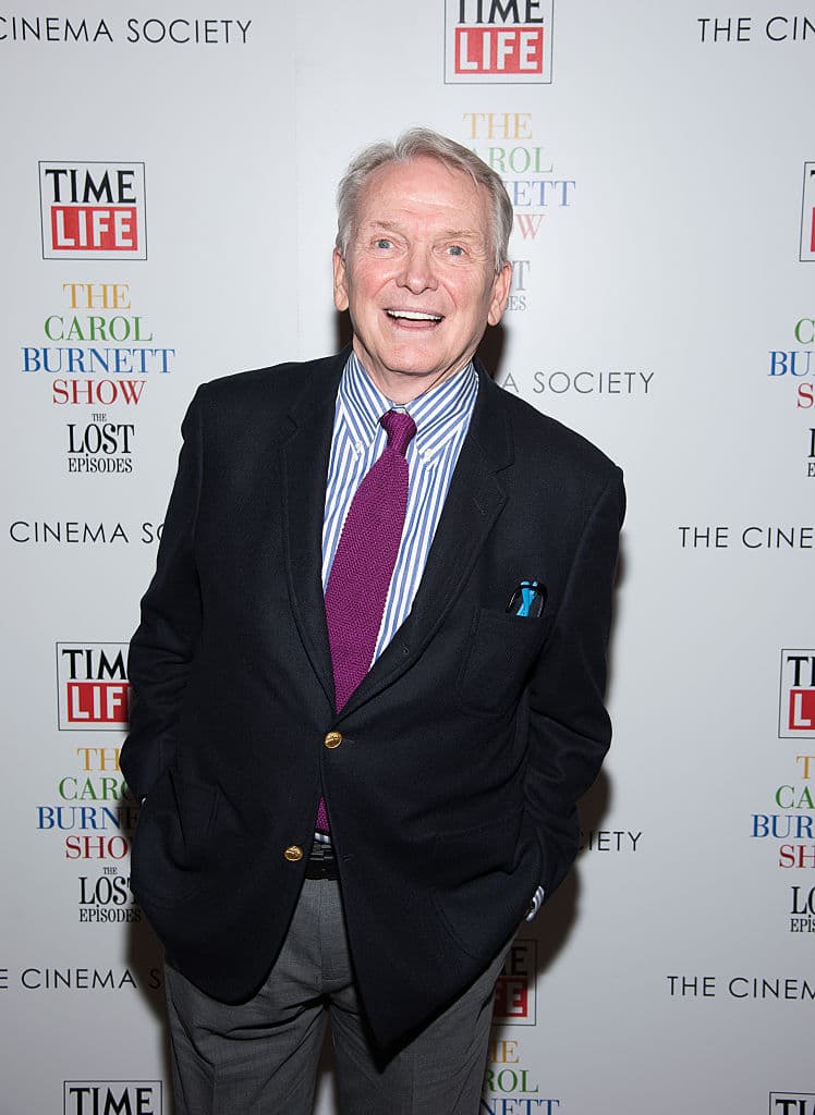 "Hice esos [diseños] hace tantos años que no me preocupa que los copien ni nada. 
<b>Es una especie de cumplido, de verdad</b>", agregó Bob en la entrevista con Page Six.
<br>