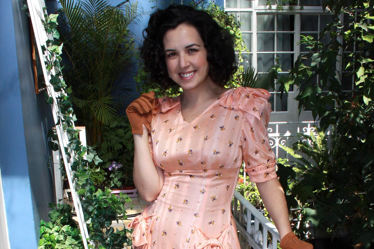 Ella se convertirá en la 'Tía Concha', quien es una de las personas que apoyó a SIlvia con sus inquietudes artísticas.