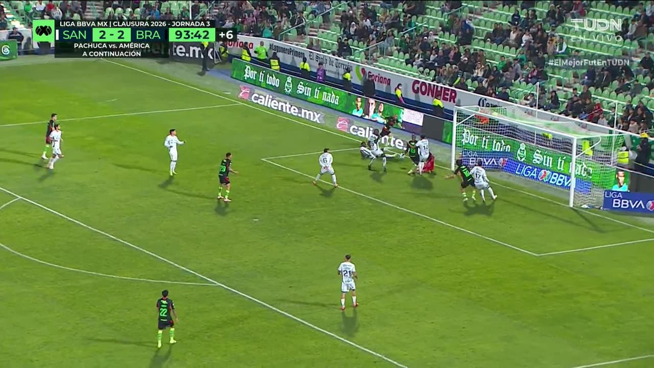 ¡TIRO ATAJADO! disparo por Alejandro Mayorga.