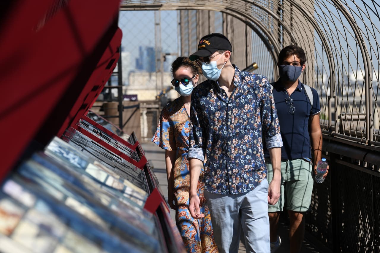 “Es algo muy especial porque los habitantes de París también pueden disfrutar de ella”, dijo Annelies Bouwhuis, una turista de Holanda de 43 años, a la agencia AP.