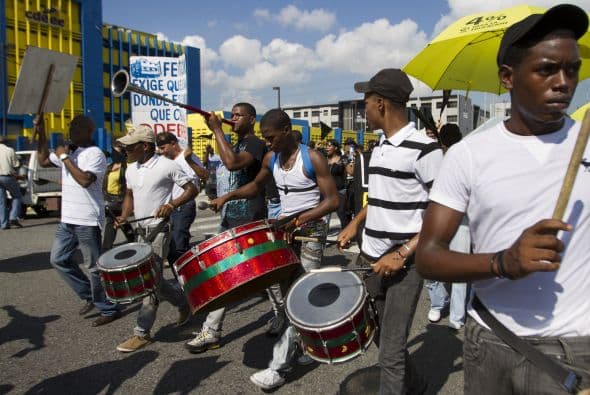 Las consignas más recurrentes en la protesta exigían pedir cuentas a Fernández y abrir juicios por supuestos despilfarro y corrupción a su administración.