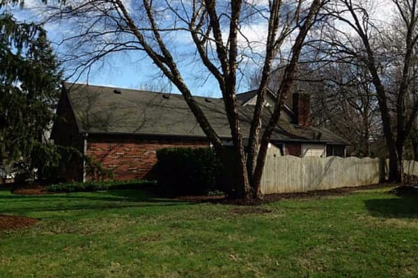 Es un tranquilo y espacioso lugar que sirve para relajarse.