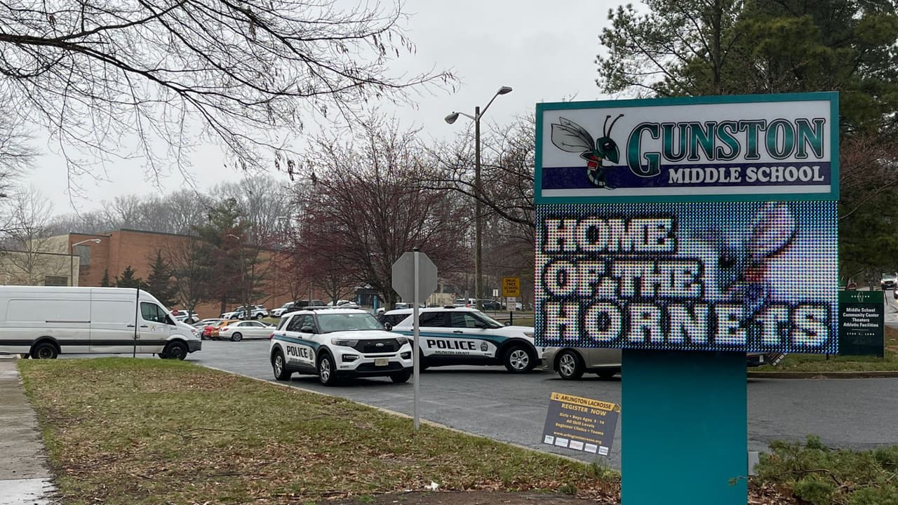 Escuela de Arlington, cerrada por una supuesta amenaza escrita en el plantel