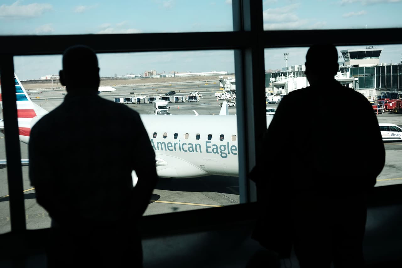 El cierre de gobierno terminó –por ahora– pero para algunos empleados federales la angustia continúa