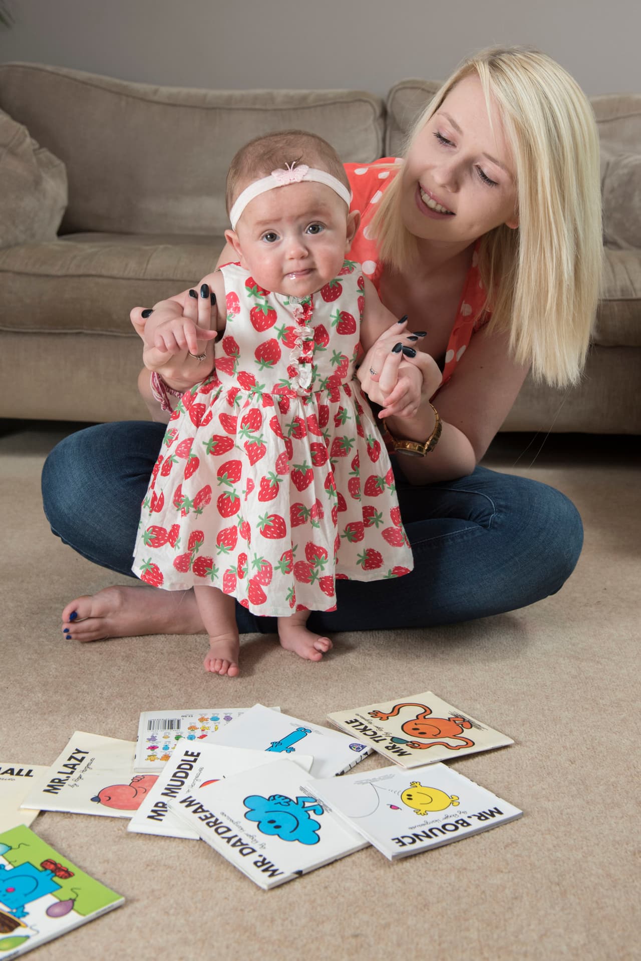 “Todo lo que podía hacer era acariciar su mejilla a través de la incubadora al leerle ‘Mr. Tickle’. Era fantástico”, agregó.