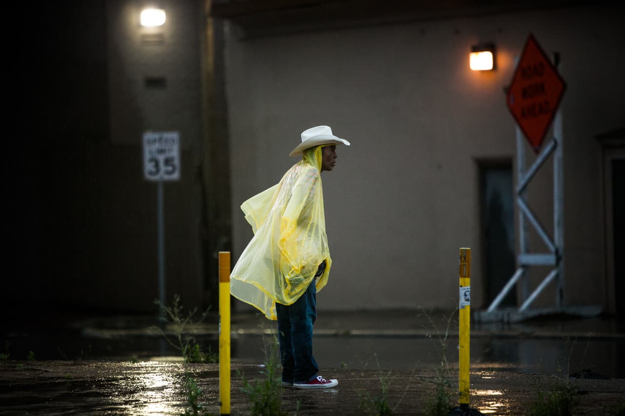 Algunas zonas de la ciudad quedaron bajo el agua luego de intensas lluvias.