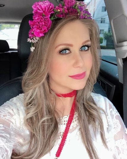 Ingrid tuvo a su hija por medio de un parto natural después de 13 horas de labor de parto.