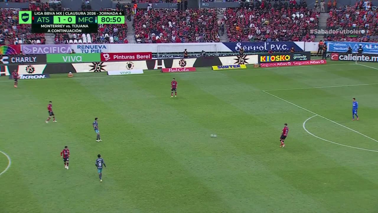 ¡TIRO ATAJADO! disparo por Yoel Bárcenas.