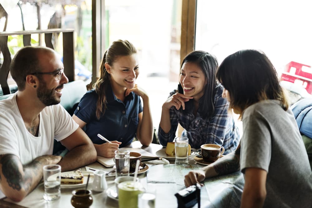 <b>Tauro</b>
<br>
<b>Aspectos positivos que debes aprovechar:</b> Mercurio directo unido a la acción de tu regente, Venus, también directo y en tránsito por el elemento fuego te pondrá en medio de escenarios sociales muy divertidos. En pequeñas fiestas de amigos o conocidos, compañeros de trabajo y vecinos en las cuales vas a conocer gentes que van a significar mucho en tu vida a partir de ahora sobre todo si te enfocas en las pláticas divertidas, interesantes y no críticas.