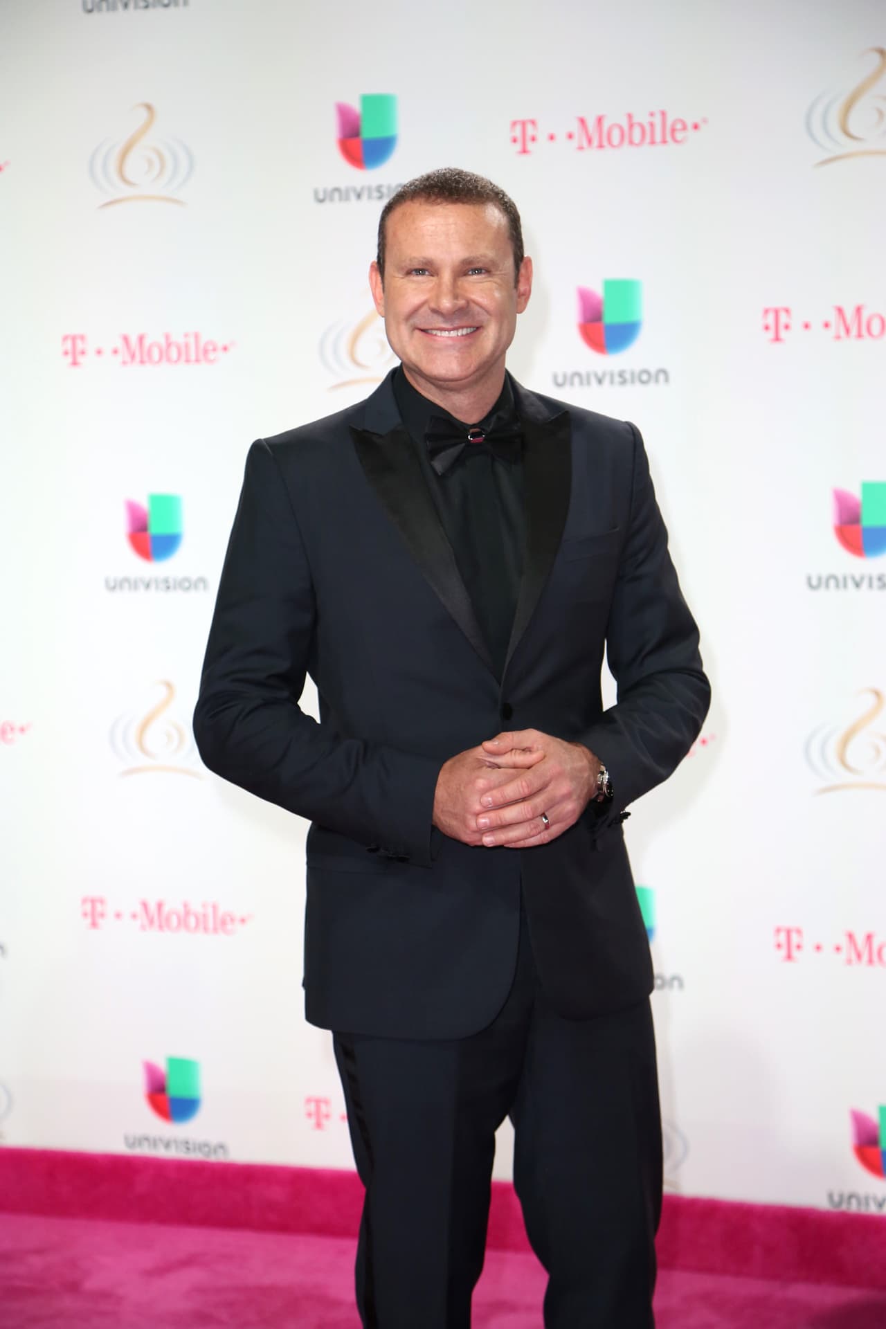 Con más de 20 años de trayectoria, 
<b>Alan Tacher </b>se ha colocado como uno de los presentadores más simpáticos y ocurrentes de la televisión hispana y ahora tiene el reto de hacerte reír en el '
<b><a href="http://www.univision.com/shows/festival-internacional-del-humor" target="_blank">Festival Internacional del Humor</a></b>'. ¡Prepárate para verlo en acción!