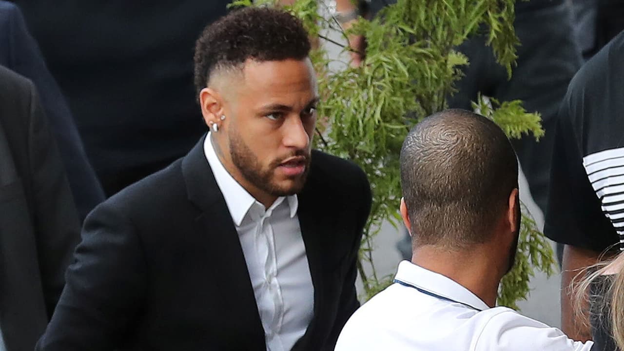 Neymar será juzgado en octubre por su traspaso al Barcelona