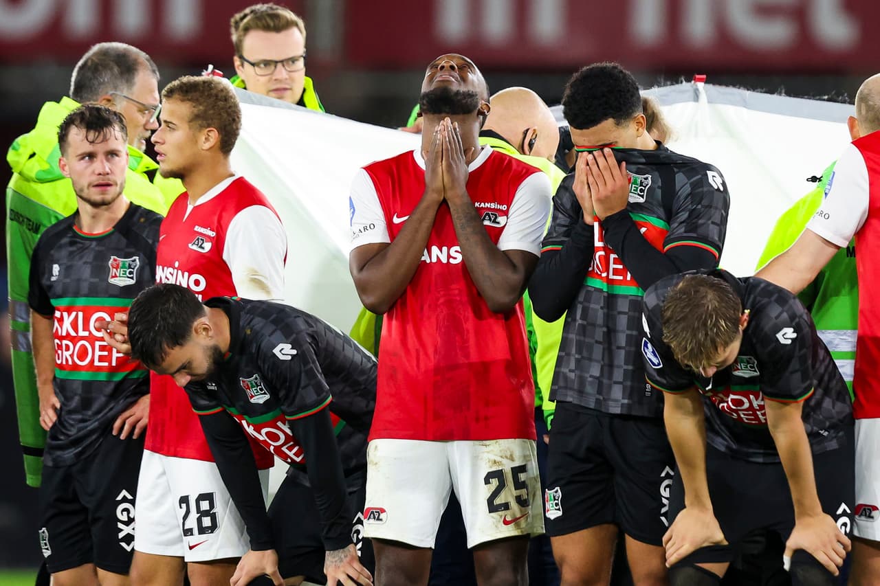 Terror en Países Bajos: Bas Dost se desploma en pleno partido