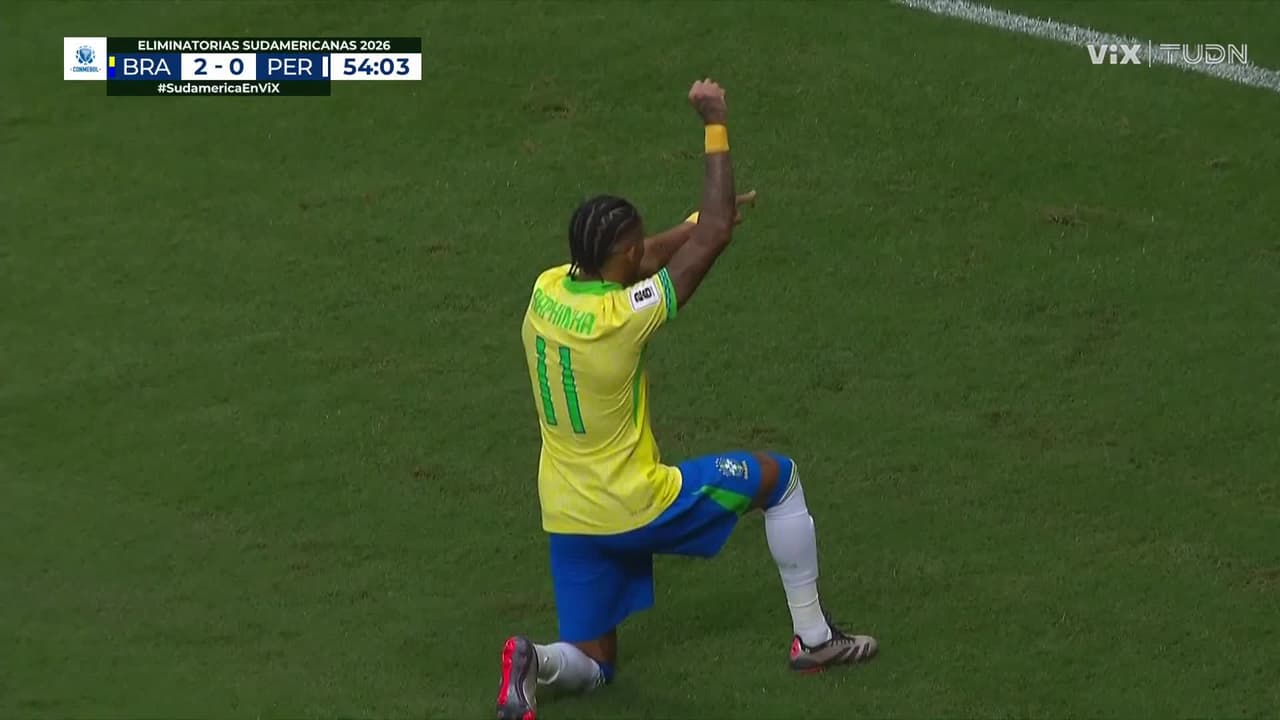 ¡Doblete! Raphinha vuelve a cobrar el penalti para el 2-0 de Brasil