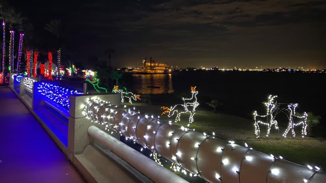 El recorrido cuenta con vistas espectaculares de la bahía de Galveston.