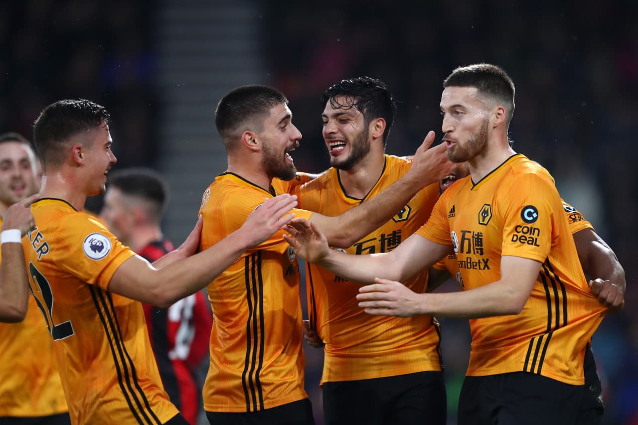 Moutinho (21’) abrió el marcador para los Wolves y Jiménez (31’) marcó el 2-0. Cook (59’) marcó el descuento.