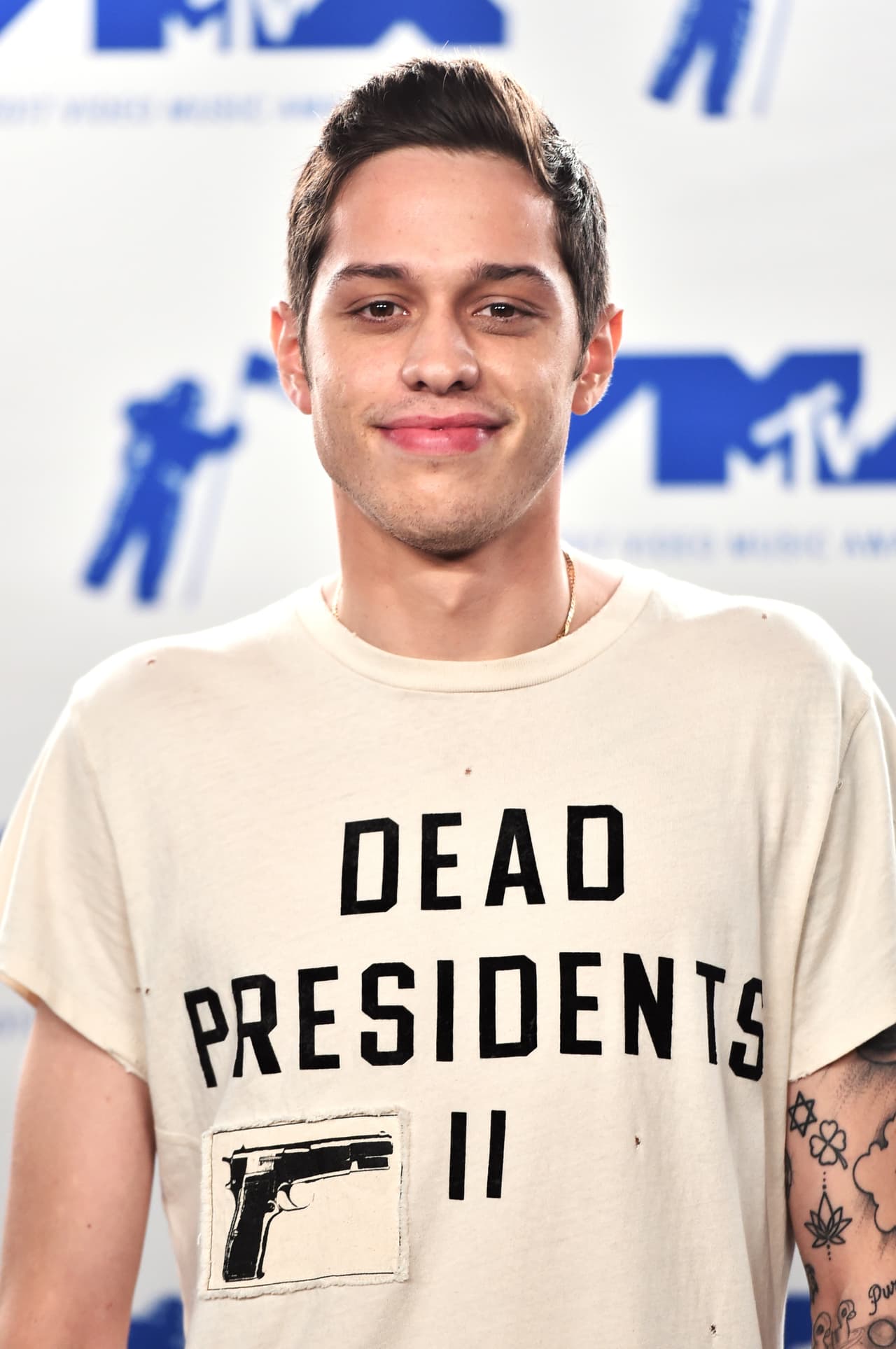 Pero al parecer Pete Davidson sí está sintiendo el estrés del que habló Miller, al que se le suman muchísimas críticas por la rapidez con la que se desarrolló su romance.