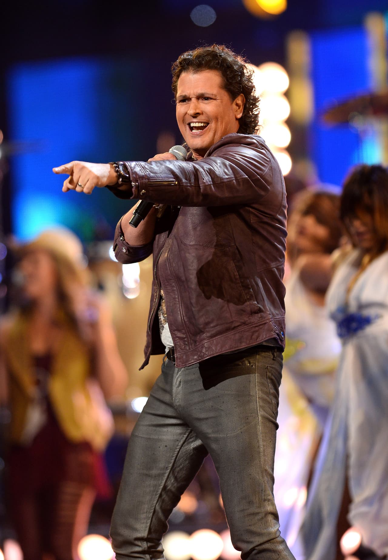 Carlos Vives está nominado en dos categorías por 'La Bicicleta' en Grabación del Año y Canción del Año, pero él también tiene varios gustitos.