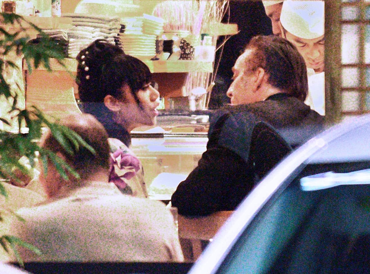 Ella le hablaba bonito y él se derretía.