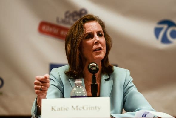 Katie McGinty trabajo con Clinton y tiene una larga carrera en la politica de Harrisburg. Ella es una de 9 hijos y criada en el noreste de Filadelfia. Imagen por Menglong Liang.