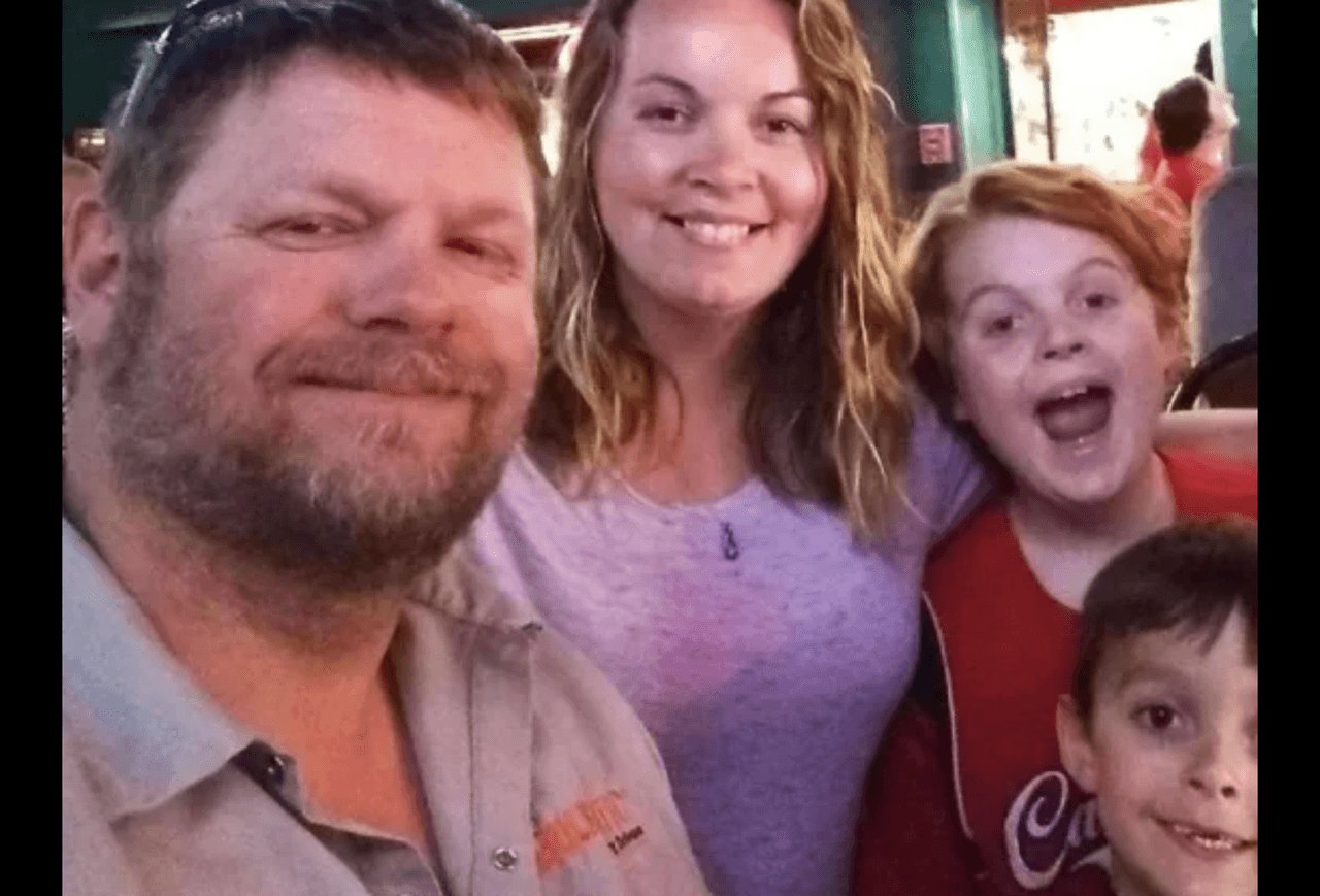 La extraña desaparición de una familia entera después de que el padre recibiera orden de alejamiento por violencia doméstica