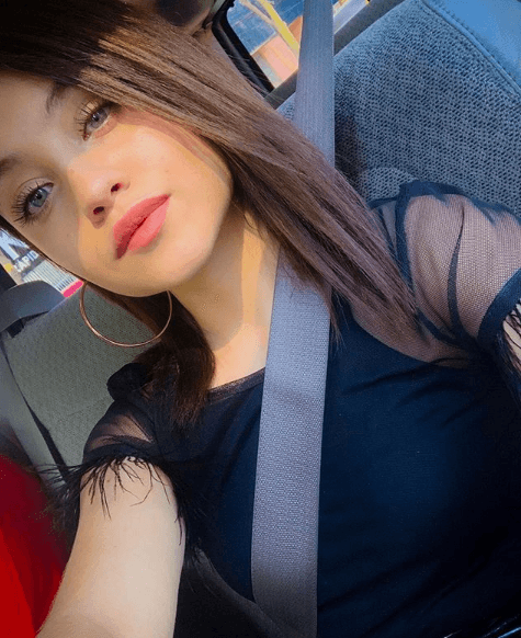 Karol Sevilla compartió un importante momento de su vida con sus más de nueve millones de seguidores en Instagram, el cual tiene que ver con acreditar su mayoría de edad en México.