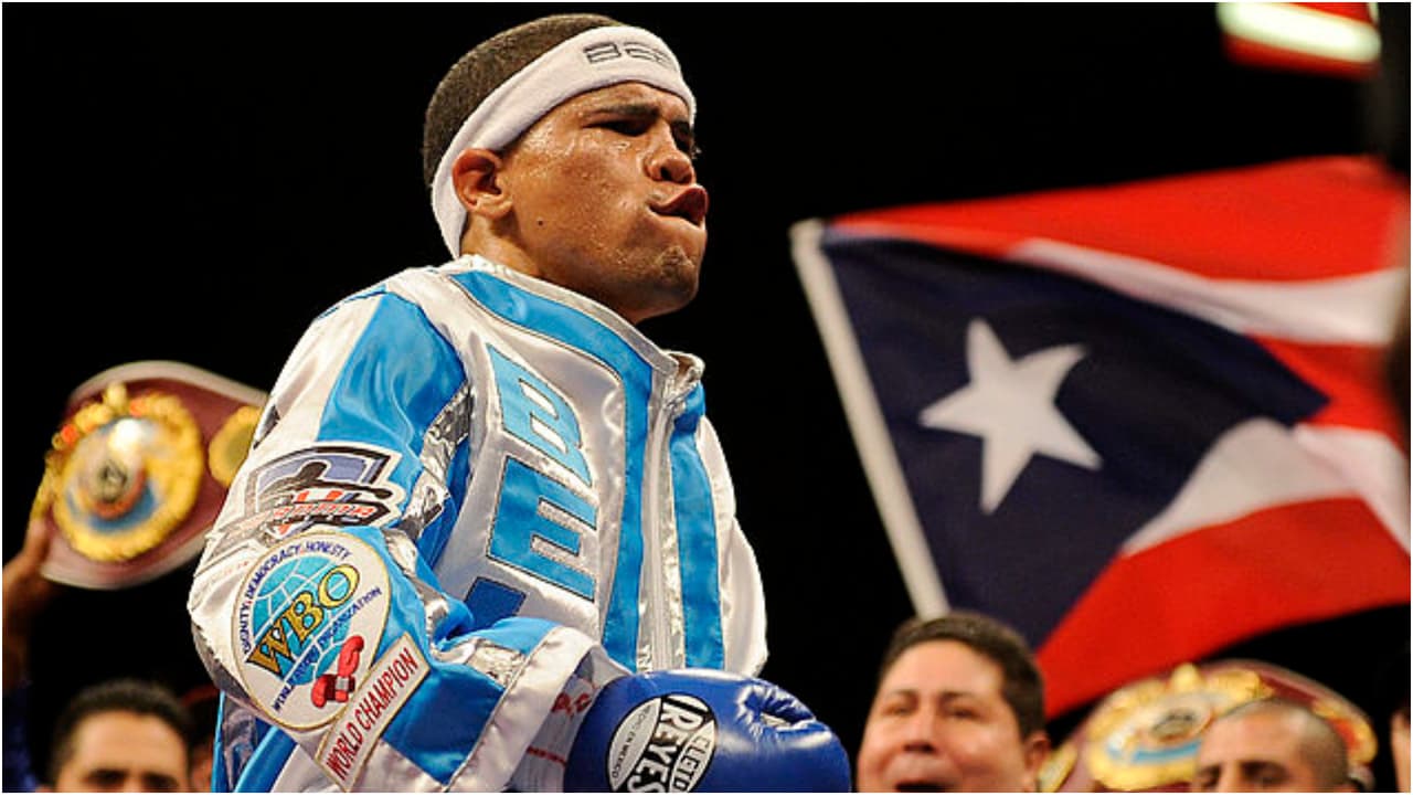 El exboxeador Juan Manuel López es acusado por expareja de violencia doméstica y amenazas de muerte