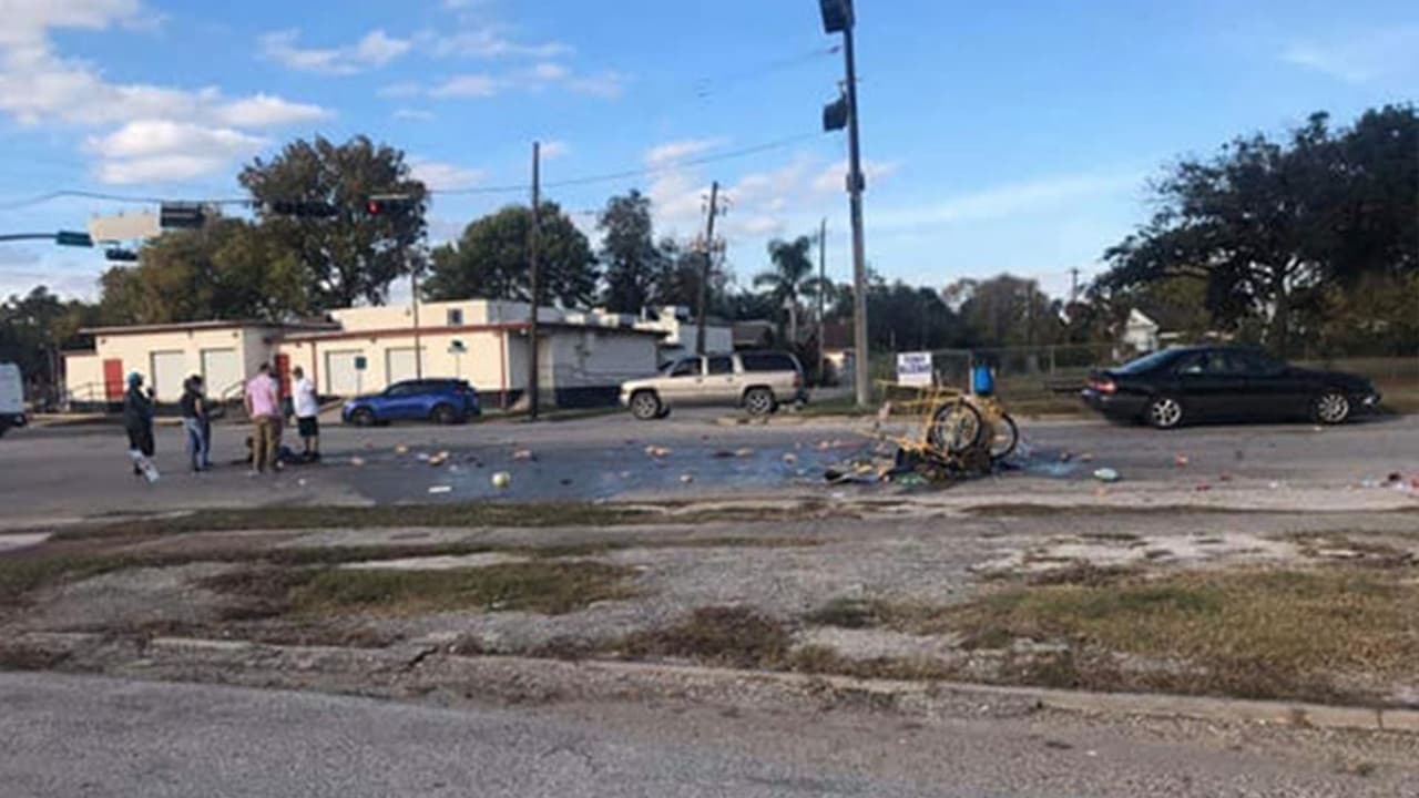 El accidente ocurrió en el barrio East End de Houston el domingo 10 de noviembre cuando fue arrollado por un vehículo mientras iba a bordo de su triciclo con el cual trabaja y el cual quedó destruido.