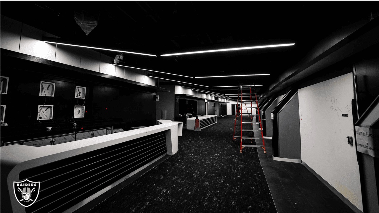 Así luce el interior del estadio en los pasillos que conducen a las gradas.