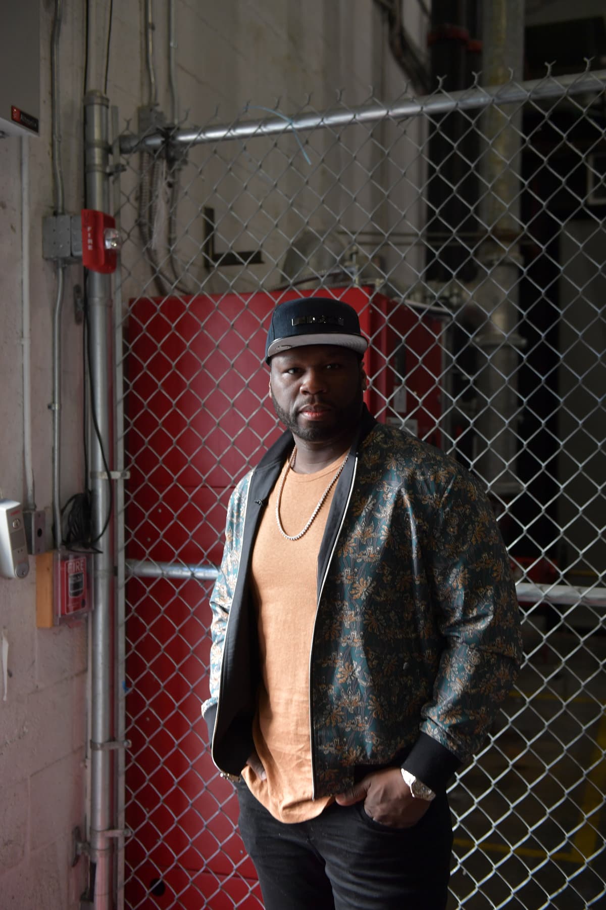 50 Cent estaba listo para la entrevista, pero no contaba con que en el estudio se encontraría con uno de sus personajes favoritos.