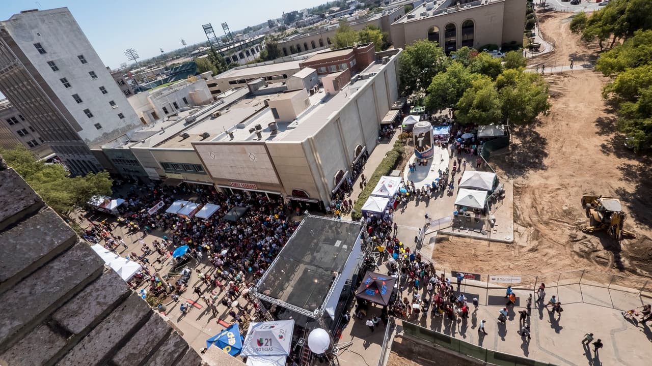La celebracion de Independencia en el Fulton Mall