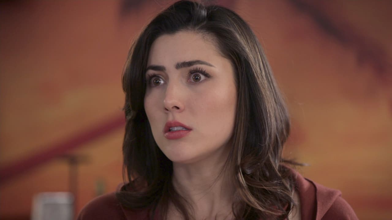 Lorena es despedida de su trabajo | Fugitivas | Capítulo 15