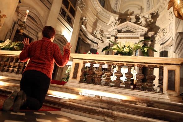 Y extractos de los escritos de los dos Papas, elegidos por la Oficina Litúrgica del Vicariato de Roma.