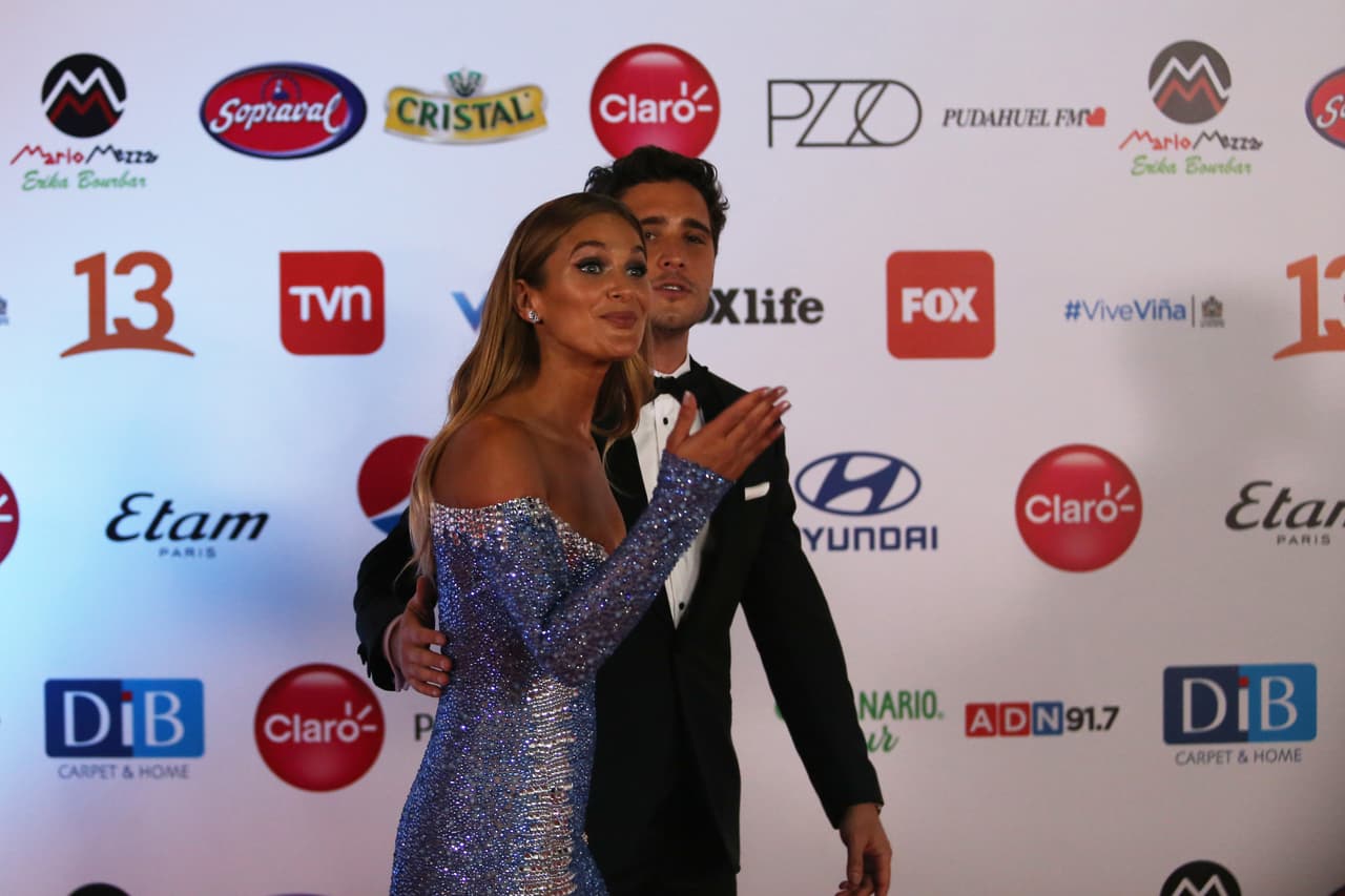 De acuerdo con medios chilenos, 
<a href="https://www.publimetro.cl/cl/entretenimiento/2019/02/23/diego-boneta-mayte-rodriguez-gala-festiva-vina-2019.html" target="_blank">como la versión chilena de Publimetro</a>, en este evento el mexicano estuvo muy atento a la actriz.