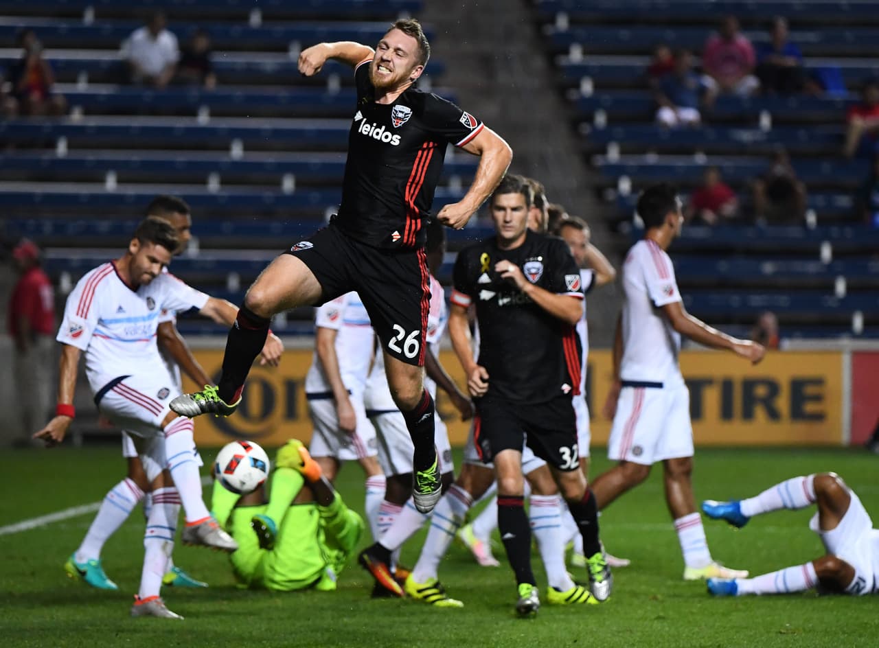 DC United sacó agónico empate 2-2 ante Chicago Fire con gol en tiempo de reposición