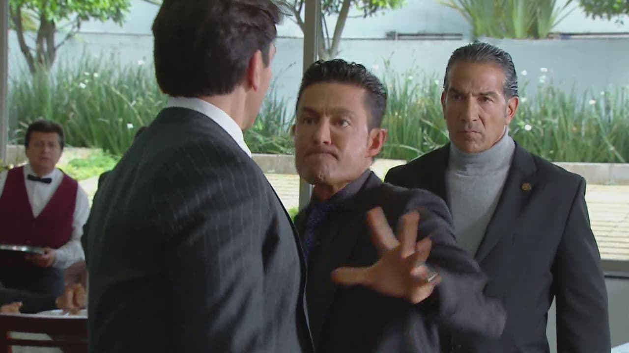 Y como Arturo no se queda callado, a veces las cosas le salen al revés a Eladio, no se contuvo y le dio un golpe.