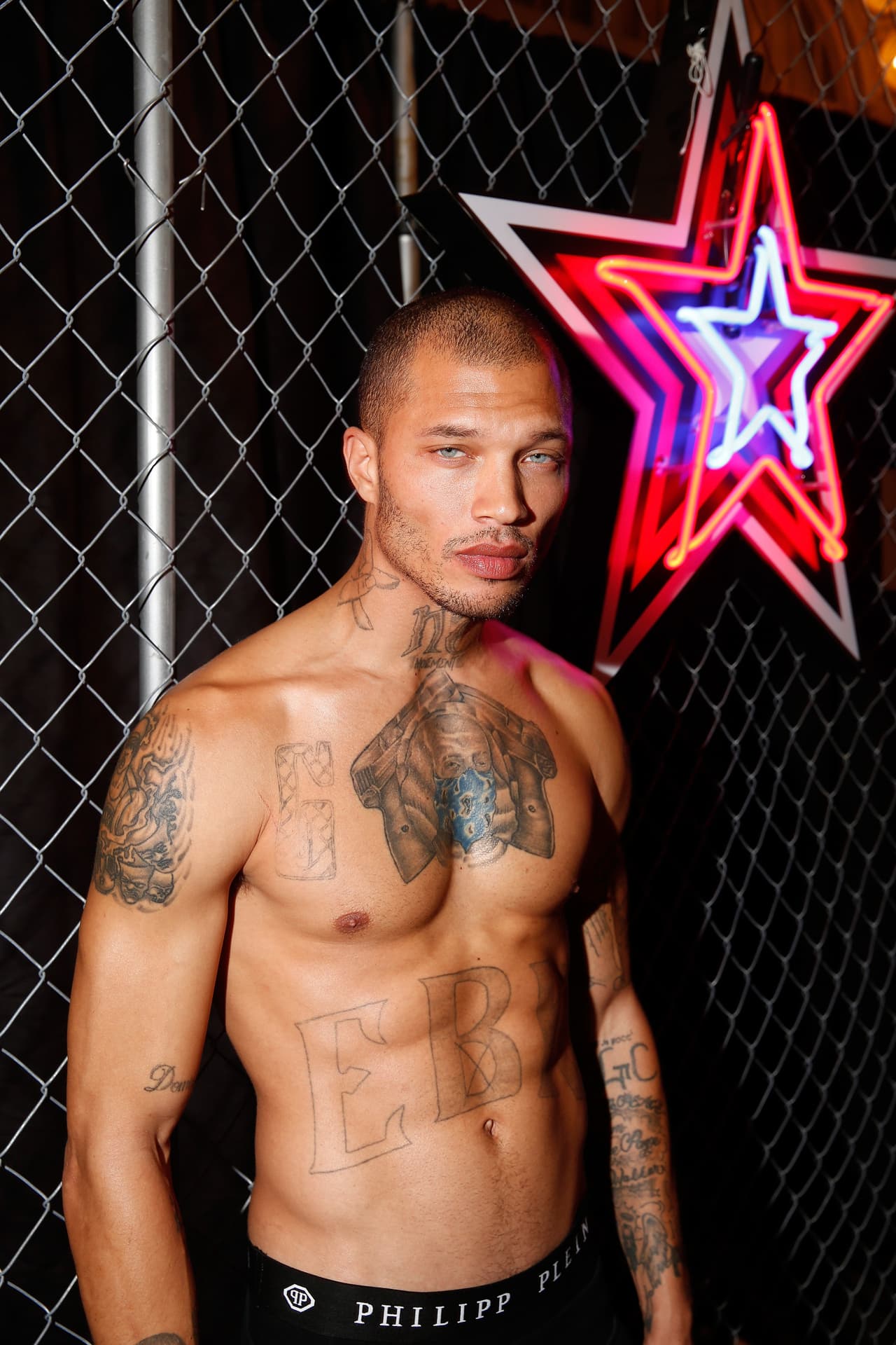 Jeremy Meeks en el New York Fashion Week.