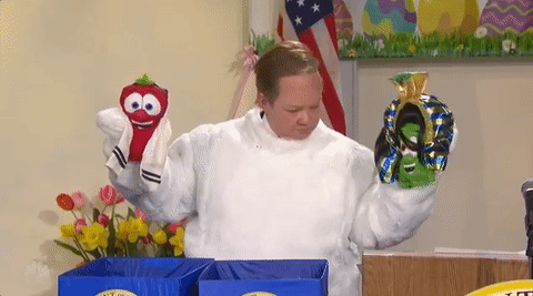 'Spicey' regresa a SNL como conejito de Pascua y sí... habla de Hitler y el Holocausto