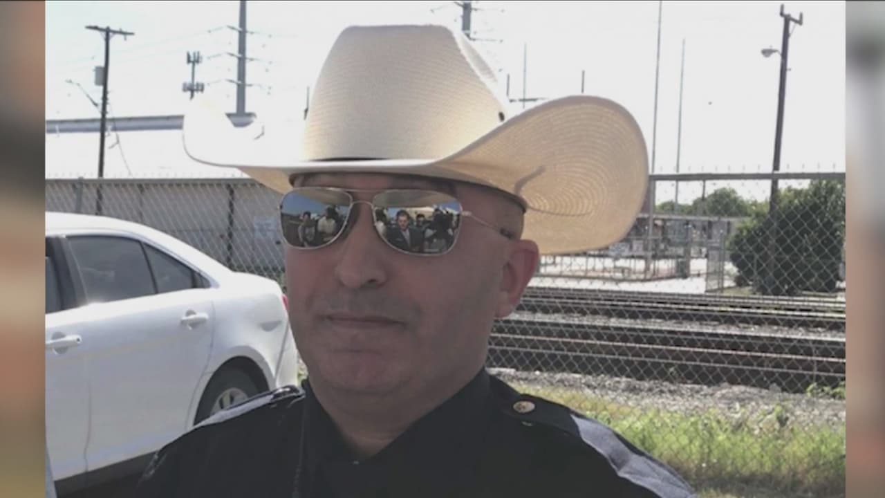 Arrestan a oficial del condado de Bexar por presunto acoso sexual