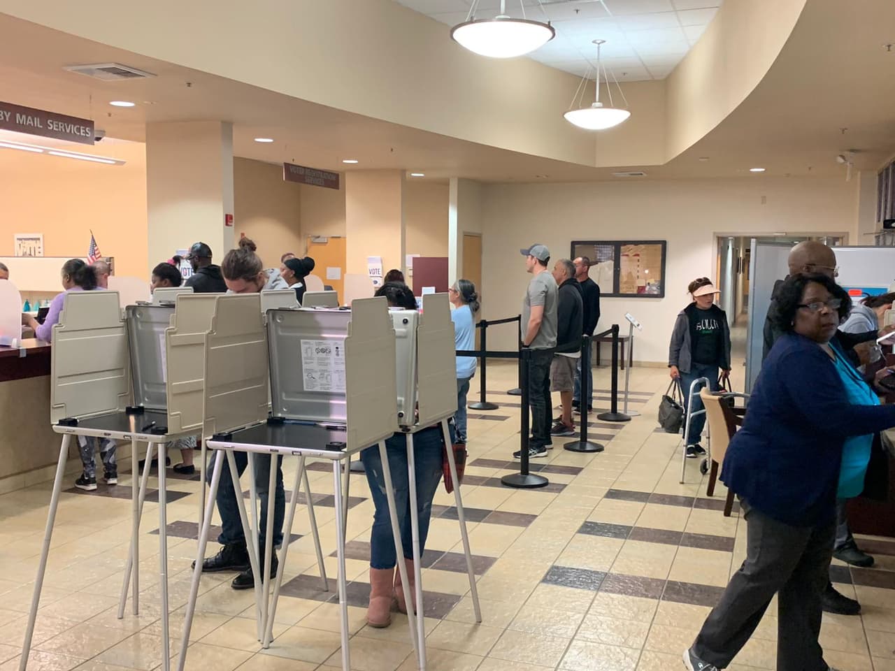 Una de las contiendas más importantes en el norte del estado fue para decidir quién avanza a las elección general de alcalde de Stockton, California.