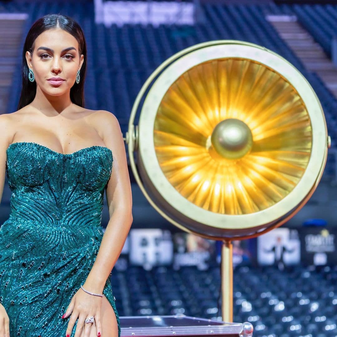 Pero su aparición en diversos festivales y en el programa ‘Mask Singer’, hizo que Rodriguez llamara más la atención.