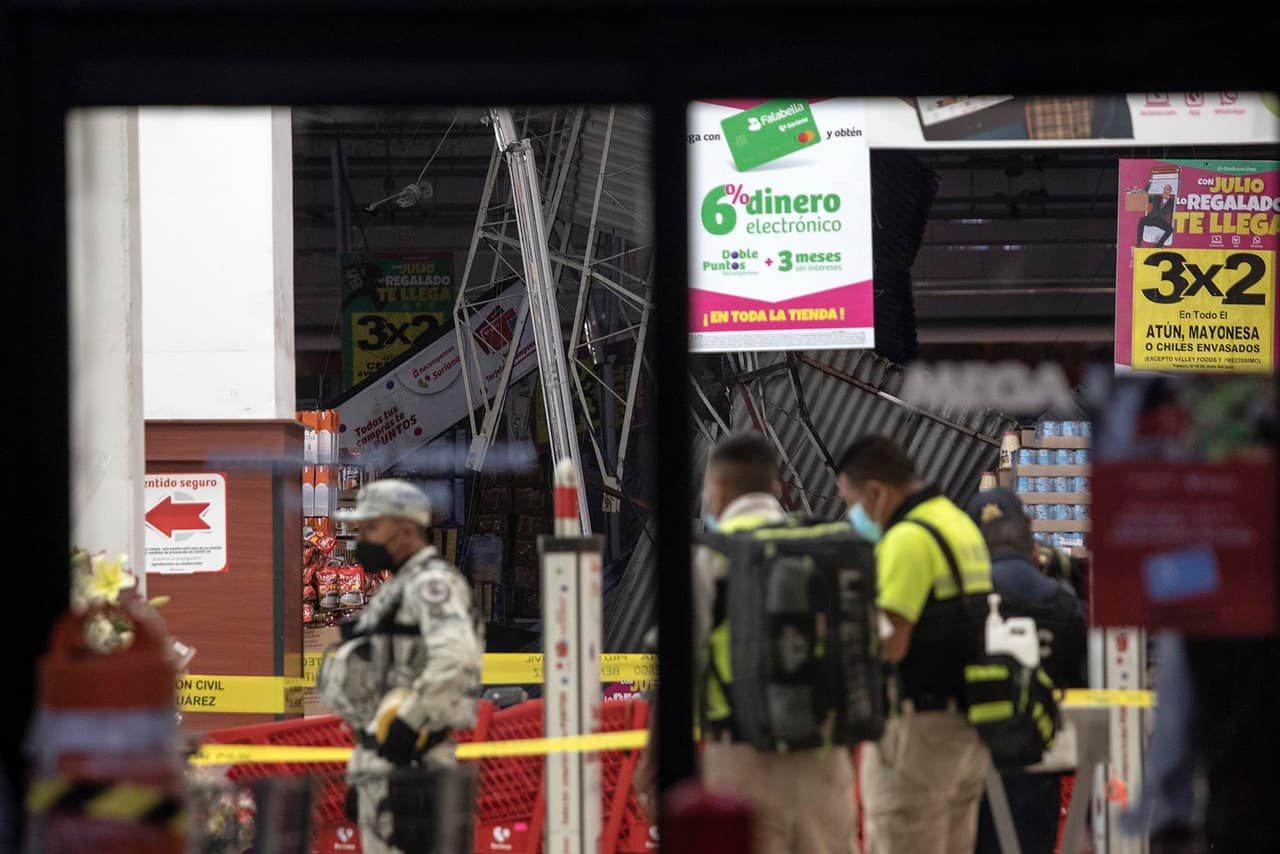 Otras alcaldías que resultaron afectadas fueron las de
<b>Tlalpan e Iztapalapa</b>, sur y oriente, por lo que se activo la alerta amarilla de peligro moderado. En algunas zonas, la autoridad registró 12 milímetros de precipitación, lo que causó encharcamientos que provocaron caos en la vías públicas, según dieron a conocer funcionarios de la ciudad.